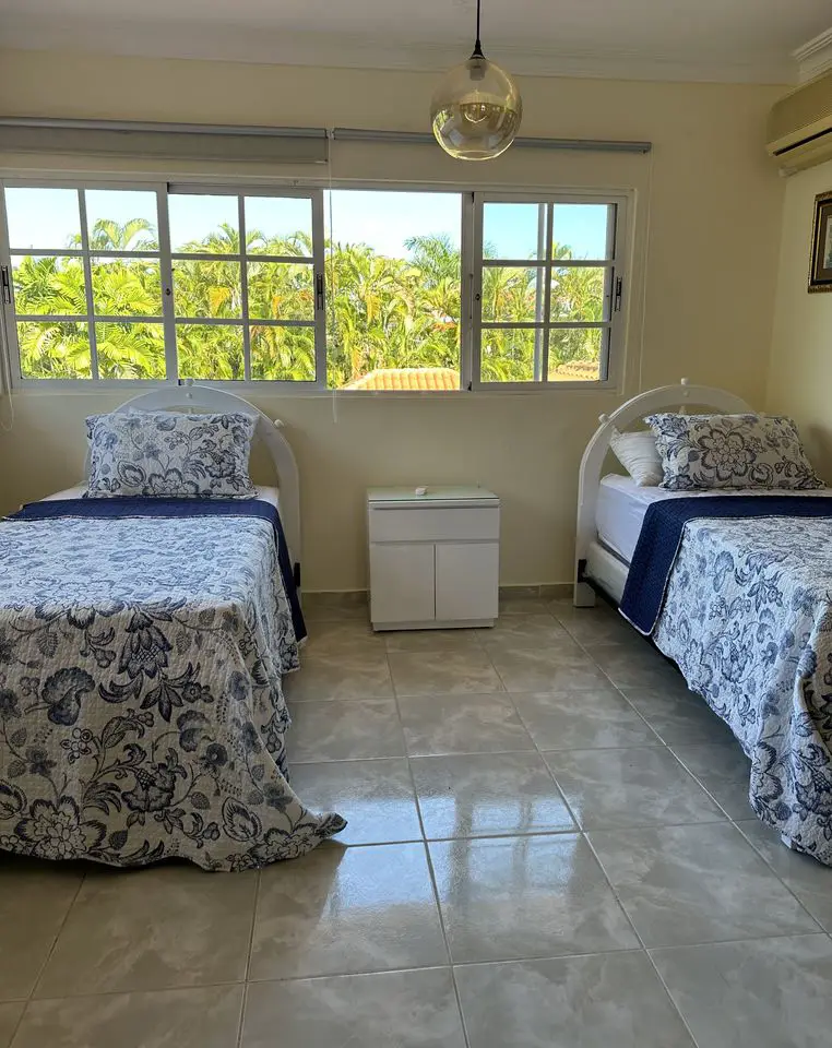 Se vende Villa en Metro Juan Dolio 600mts de construcción completament Foto 7241847-9.jpg