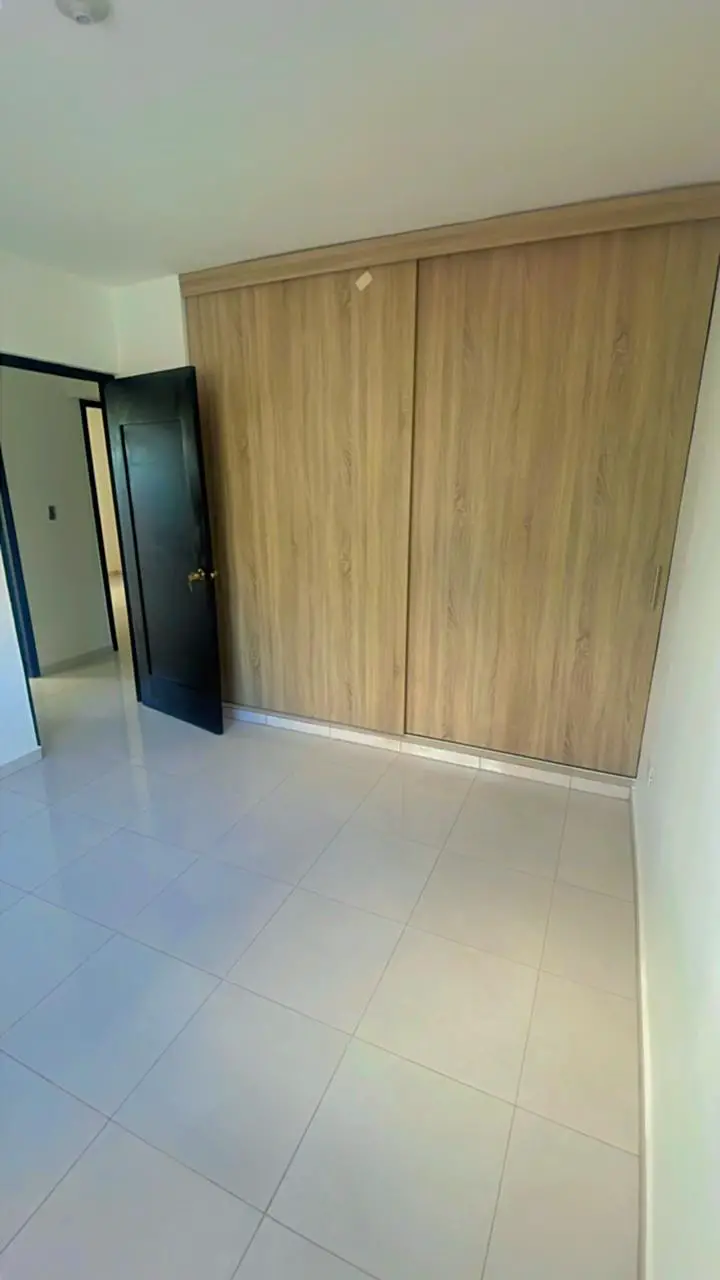 Se Vende Apartamento Ubicado en la Romana Foto 7241890-8.jpg