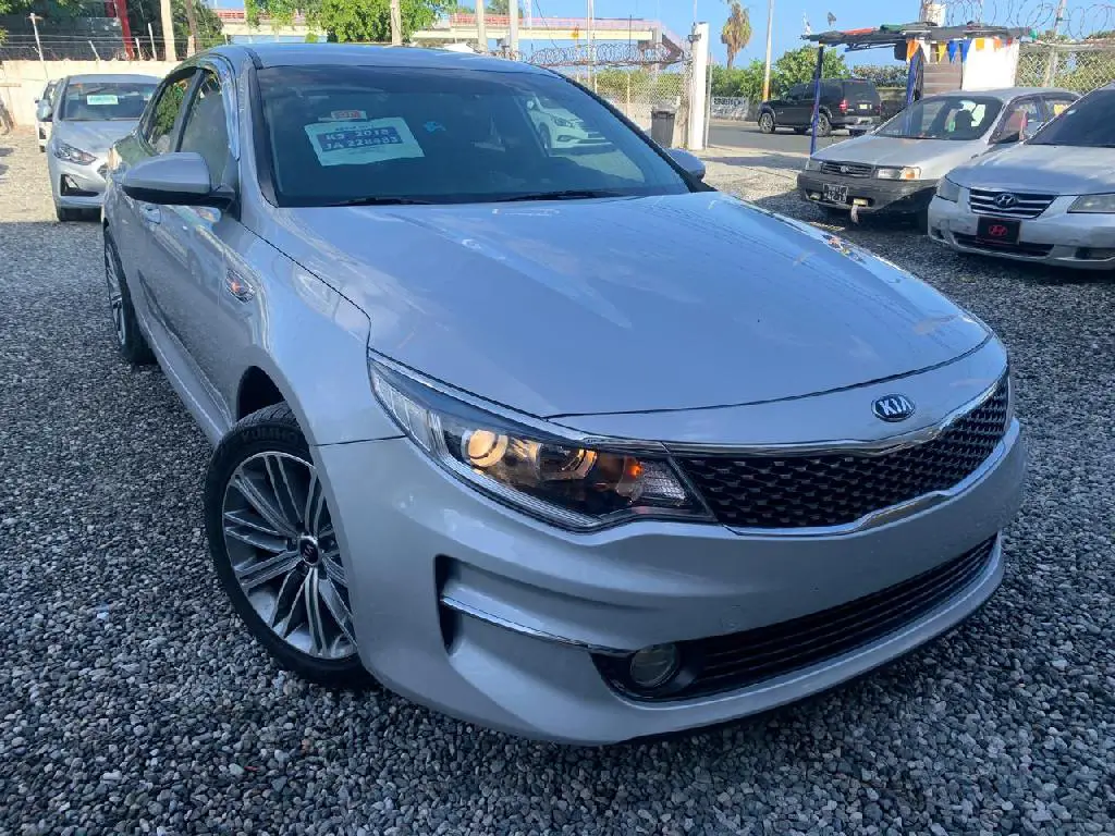KIA K5 2018 GLP GRIS DE FRABRICA  Foto 7241938-3.jpg