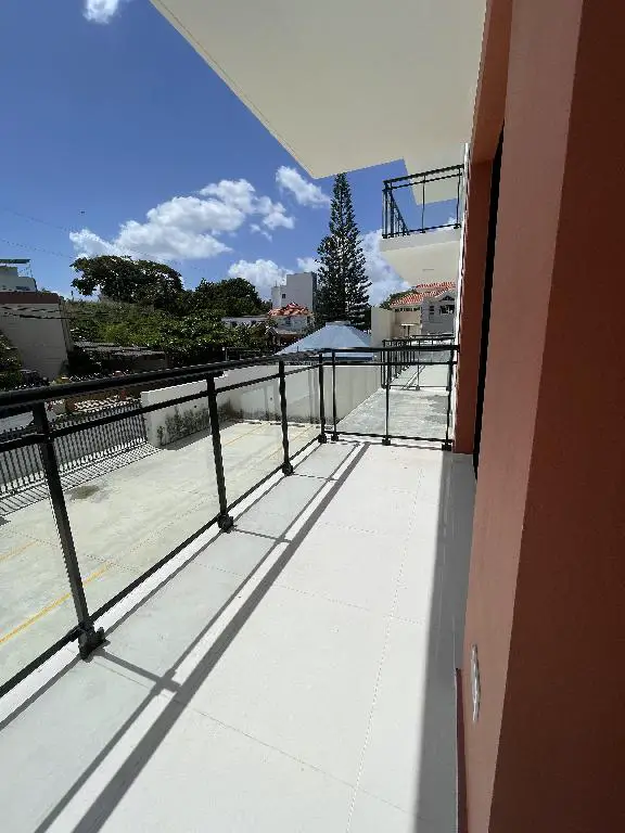 Evelin Martínez Real Estate rentó segundo nivel Embrujo 111 Foto 7241973-2.jpg