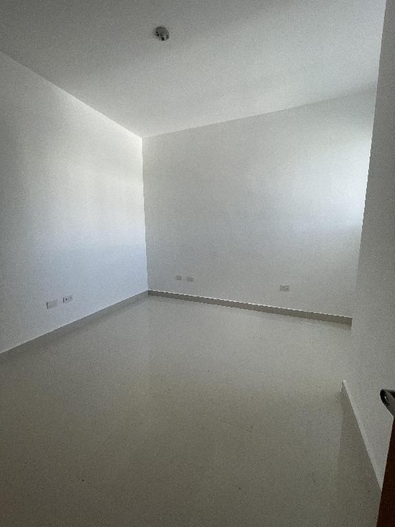 Evelin Martínez Real Estate rentó segundo nivel Embrujo 111 Foto 7241973-7.jpg