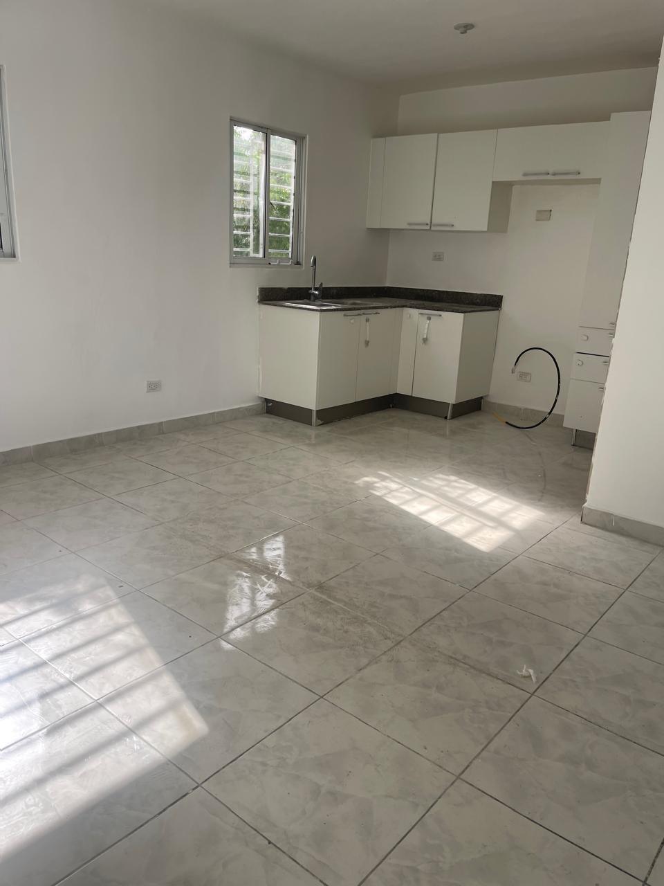 Evelin Martínez Real Estate renta apartamento Embrujo 111 Foto 7241989-5.jpg