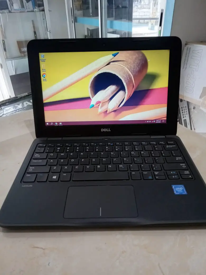 Laptop Dell Latitude 3180 / 6th Gen Intel Celeron N3350 1.10GHz / 4GB  Foto 7242027-1.jpg