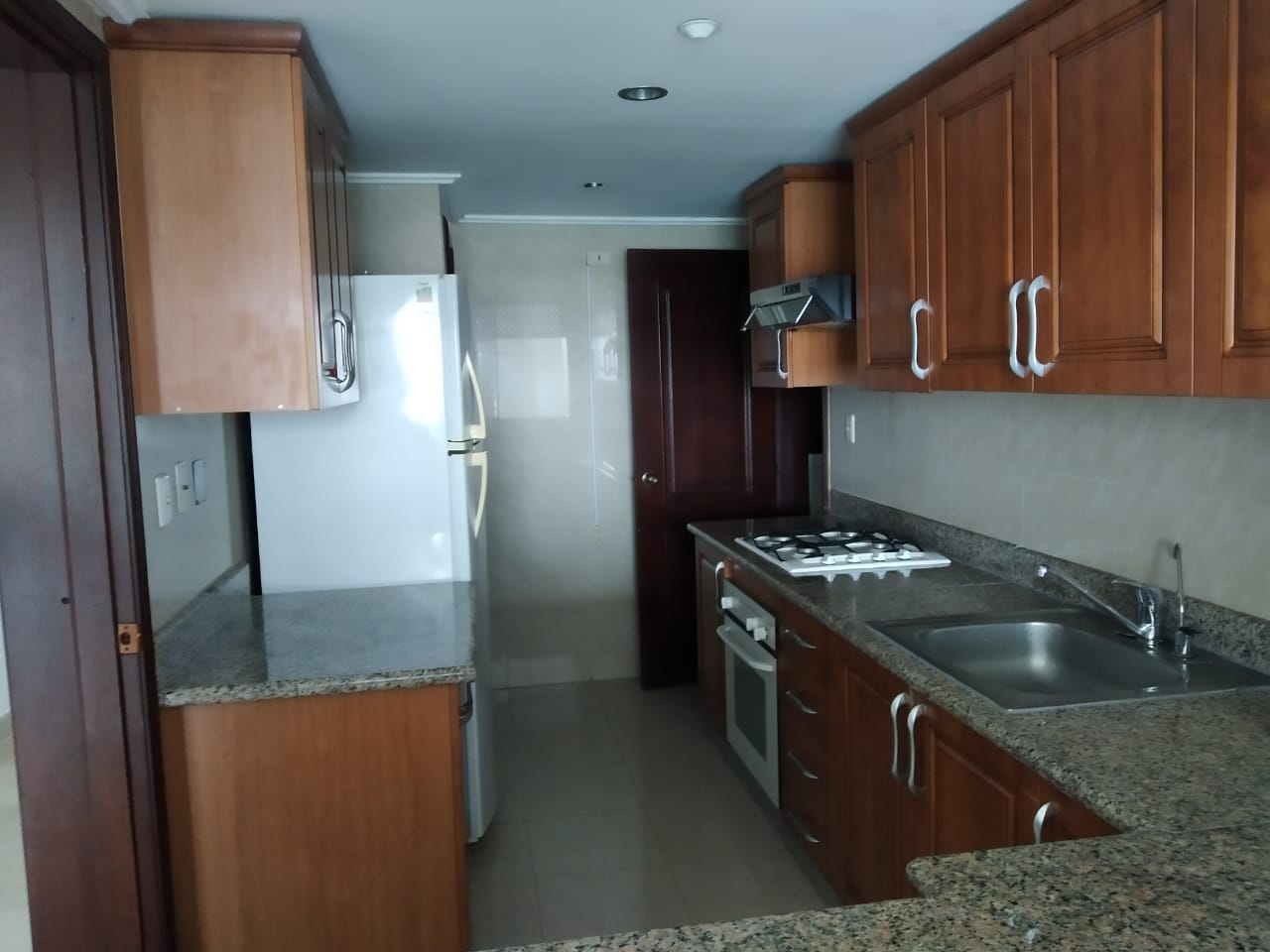 EN MALECON CENTER VENDO Y ALQUILO APARTAMENTO DE 2 HABITACIONES. Foto 7242063-Y1.jpg