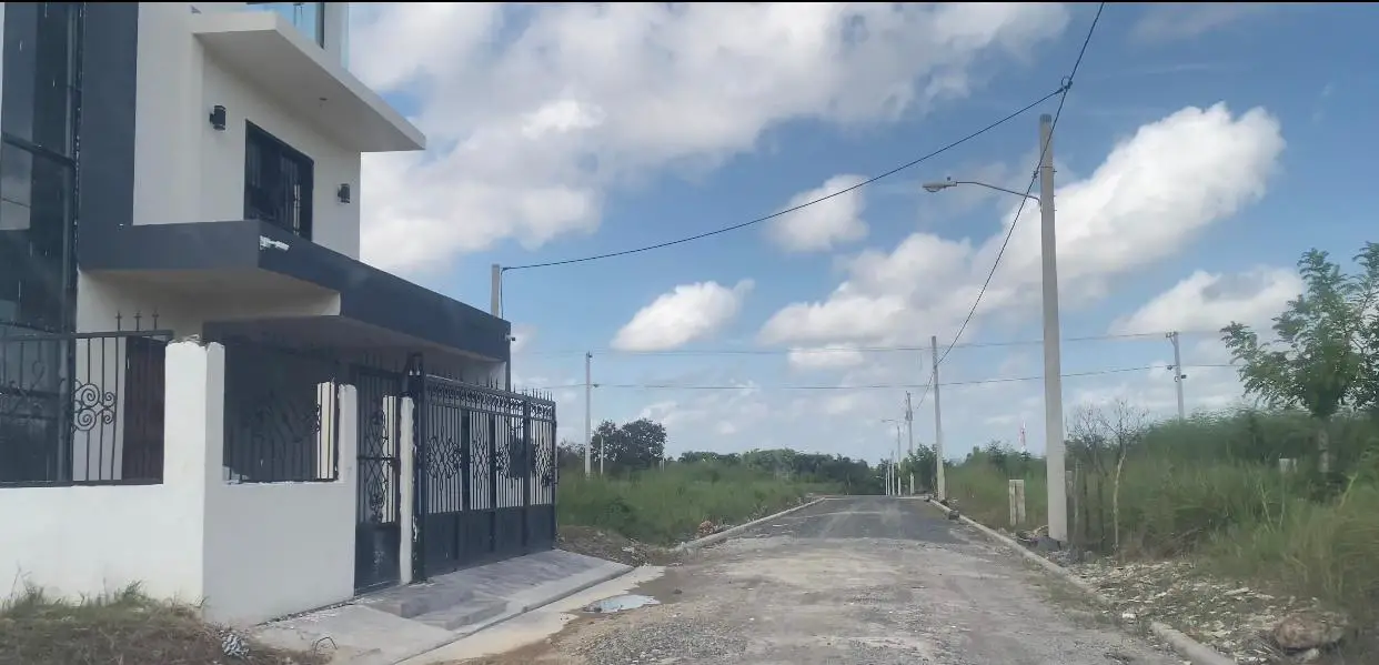 solar de 300 m2 aprovecha y separa ya y completa el inicial en cuotas Foto 7242429-1.jpg