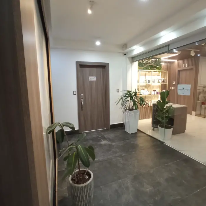Local Comercial de 100 metros en Bella Vista en Alquiler Foto 7242496-8.jpg