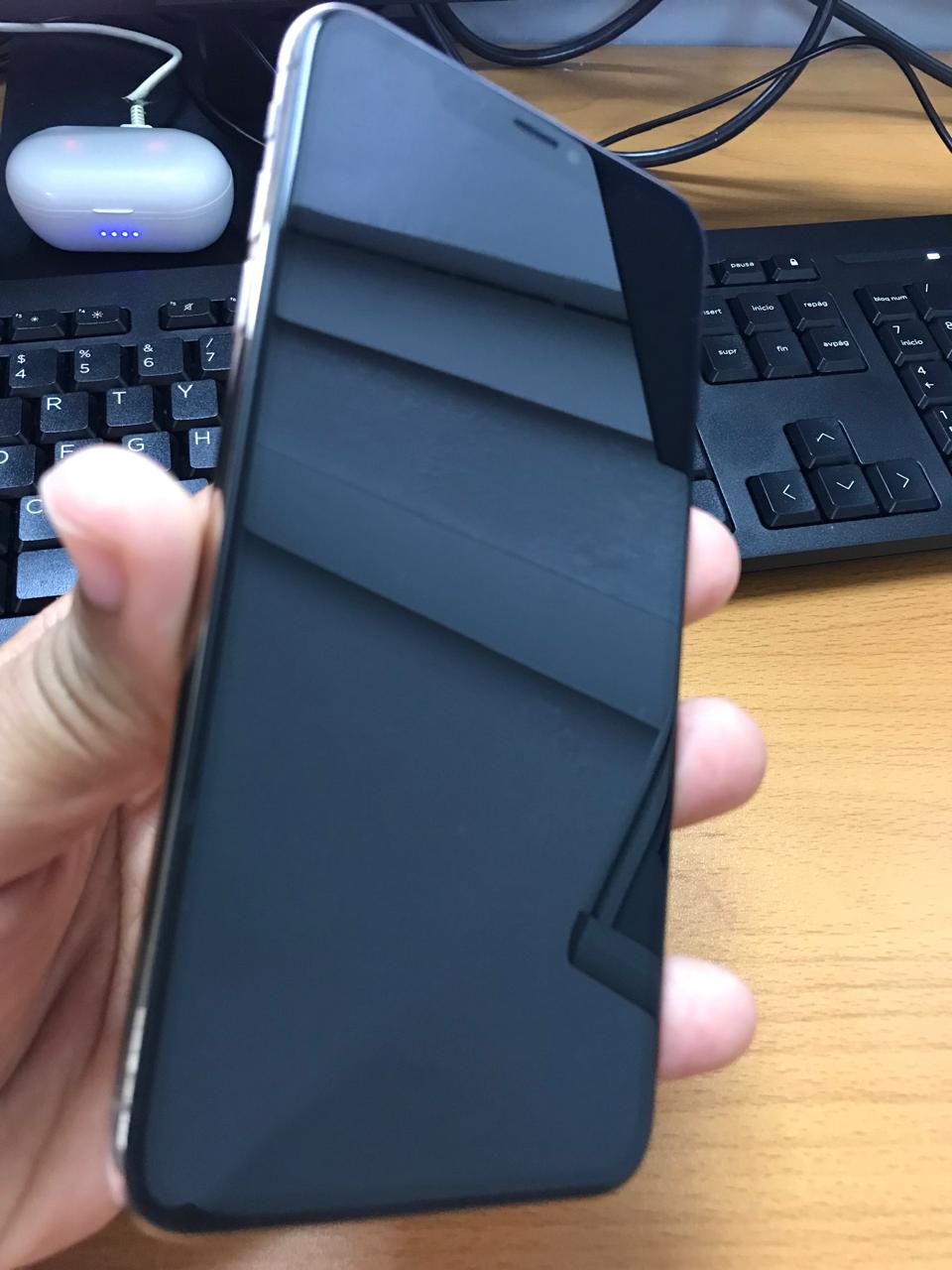 Apple iPhone Xs Max - 256 GB - Gold USA Usado Como NUEVO  Foto 7242539-10.jpg