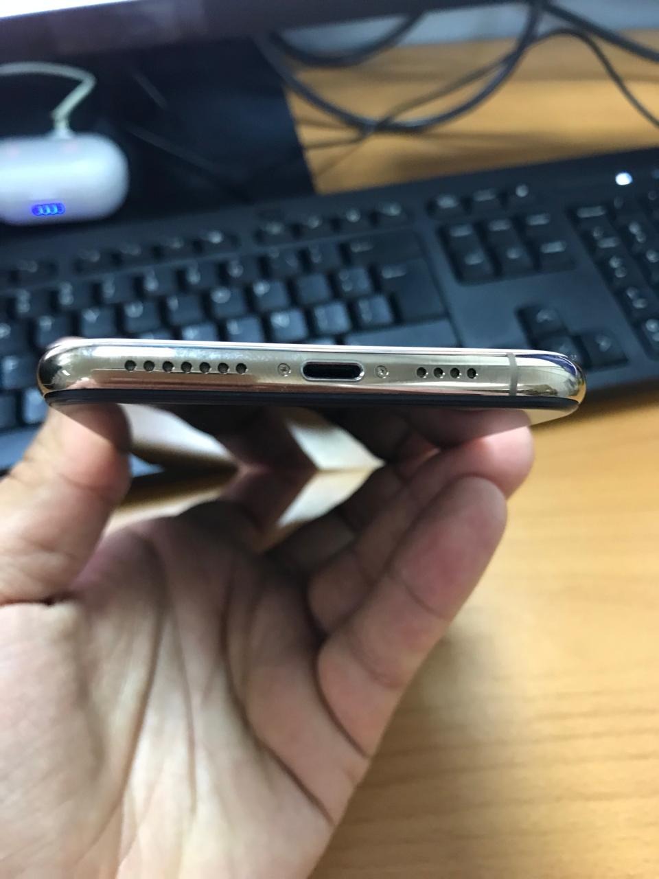 Apple iPhone Xs Max - 256 GB - Gold USA Usado Como NUEVO  Foto 7242539-8.jpg