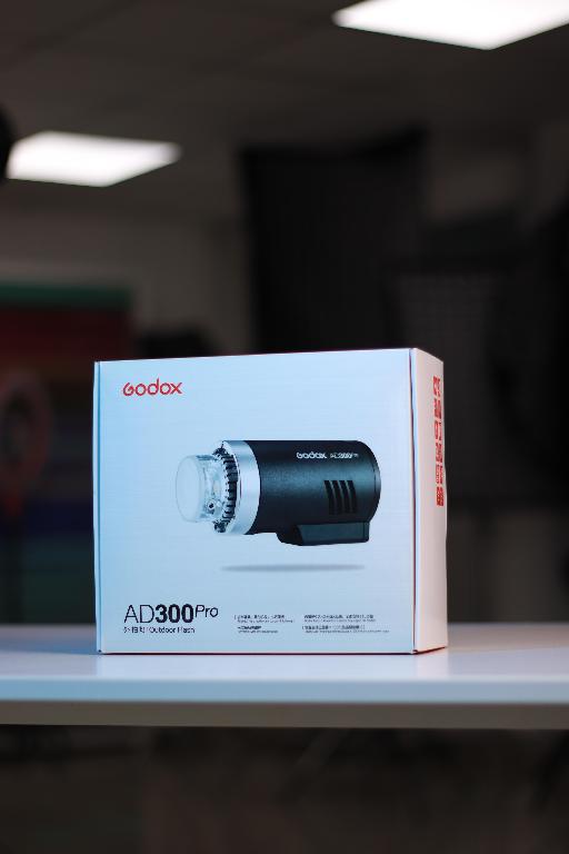Flash Godox AD300 Pro Foto 7242543-1.jpg