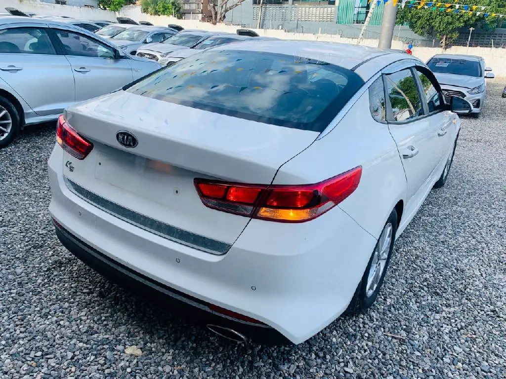 KIA K5 2018 GLP BLANCO DE FRABRICA  Foto 7242552-1.jpg
