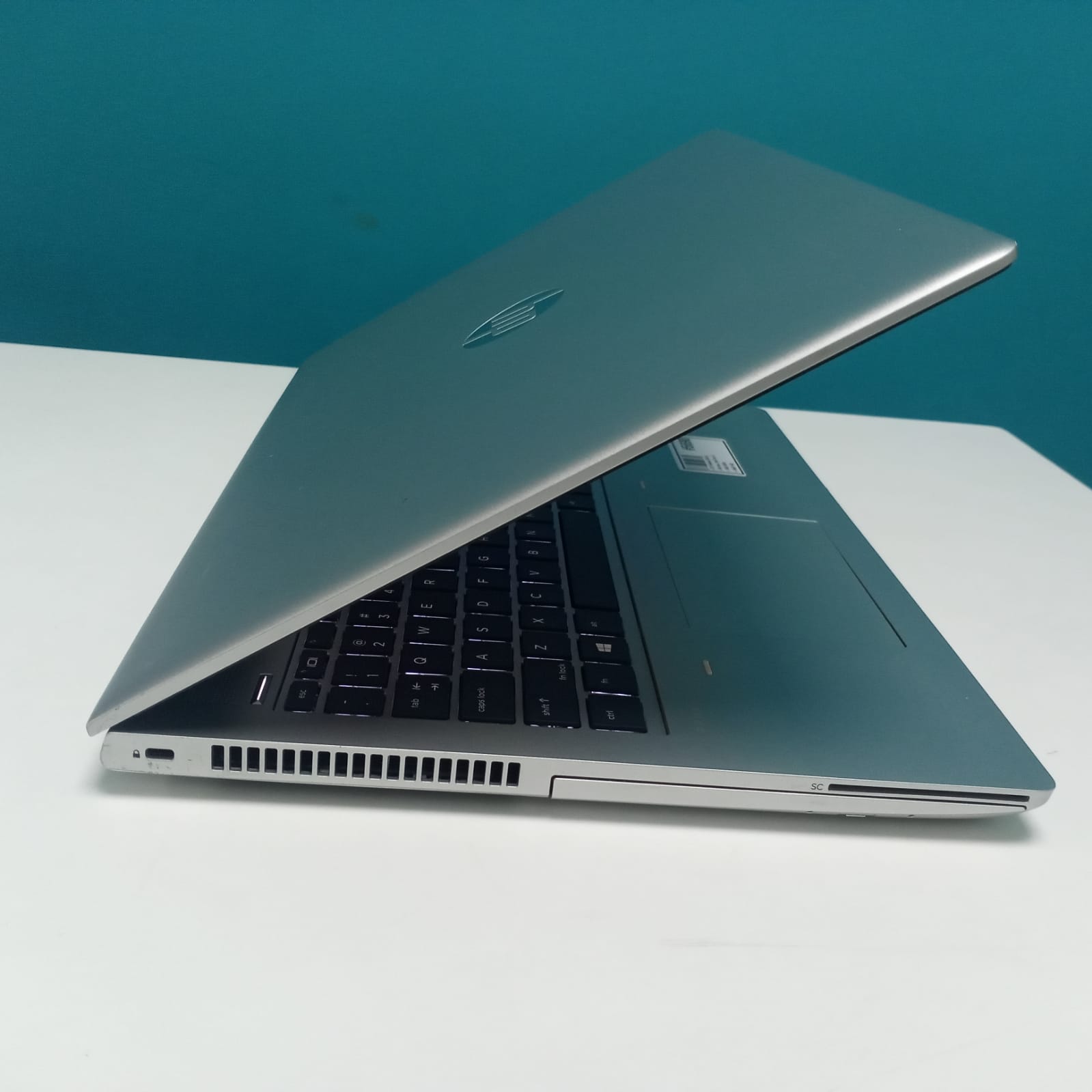 Laptop HP ProBook 650 G5 / 8th Gen Intel Core i5 / 16GB DDR4 / 256GB S Foto 7242554-4.jpg