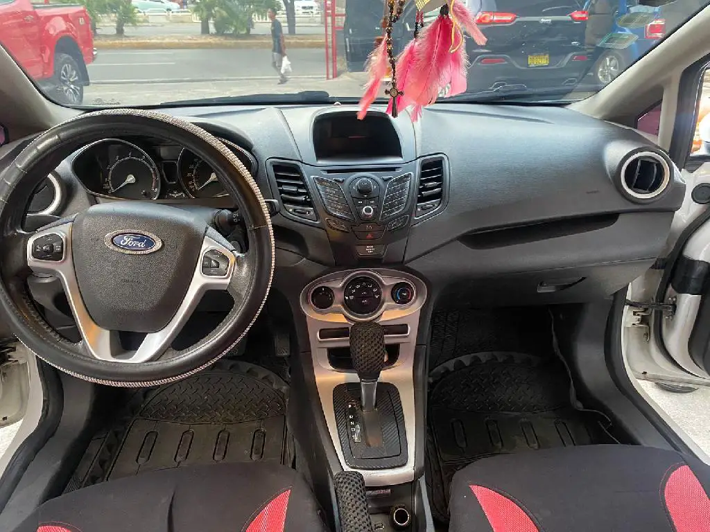DE OPORTUNIDAD!!!! FORD FIESTA 2014 RD 295000.00 LIGERAMENTE NEGOCIABL Foto 7242601-4.jpg