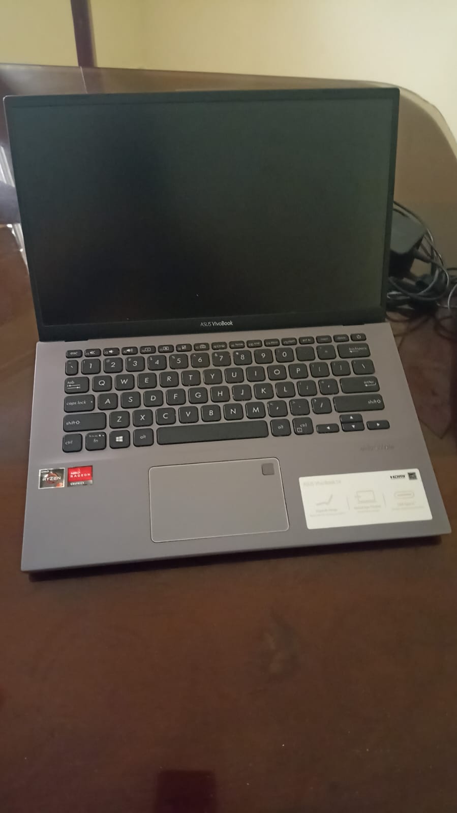 Laptop Asus Vicobook 14 Foto 7242613-1.jpg