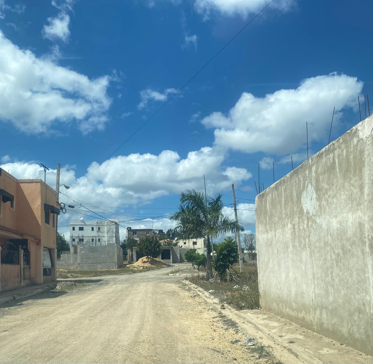 tu terreno con titulo en santo domingo norte a un paso de todo Foto 7242880-2.jpg