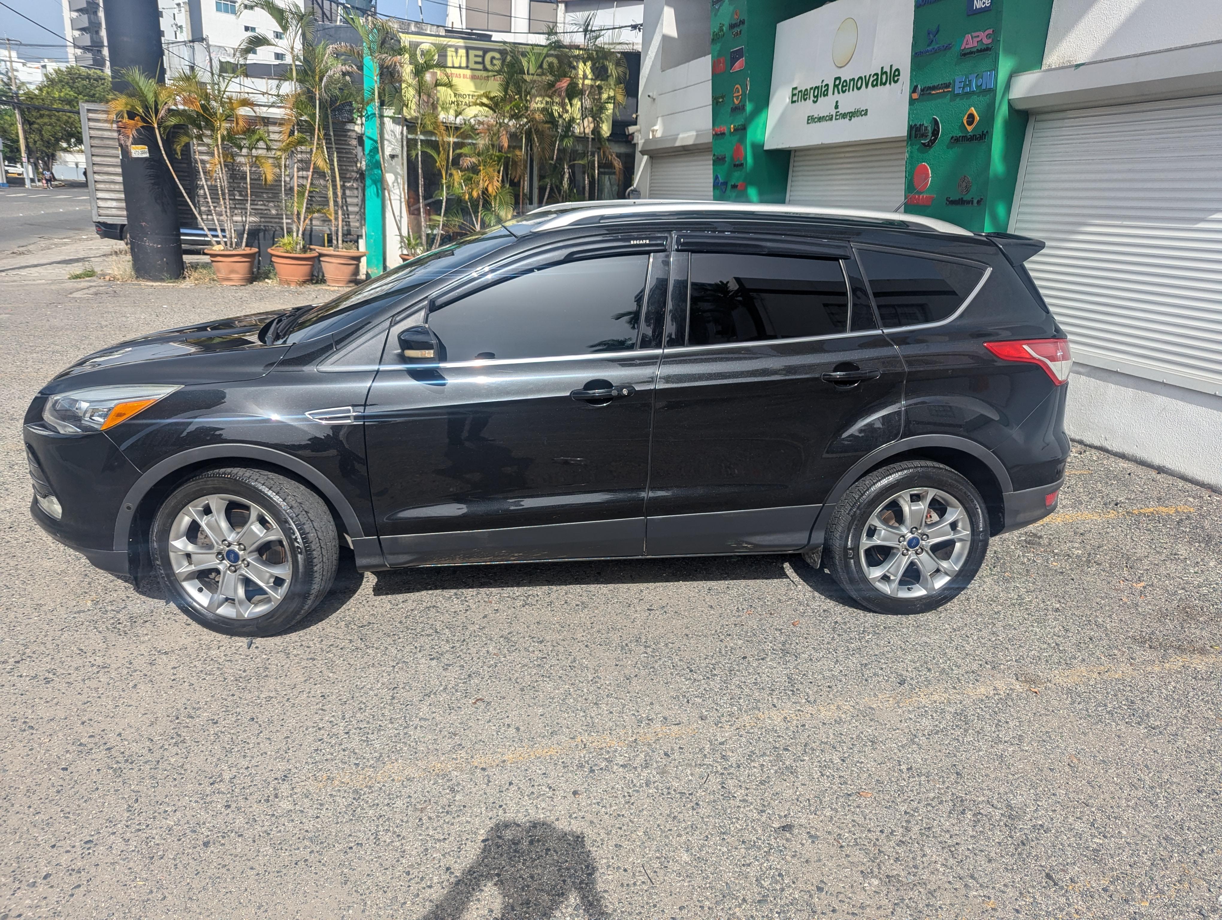 2014 Ford escape titanium 4wd en Santo Domingo DN Foto 7242935-12.jpg