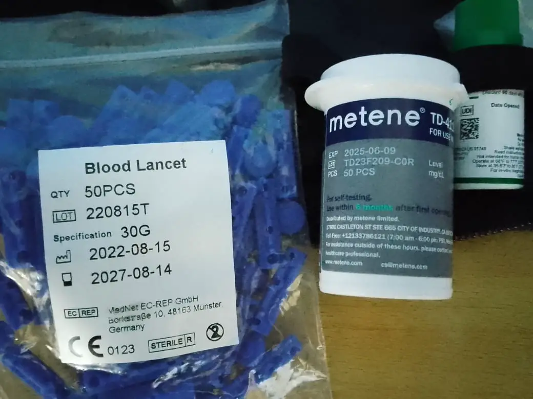 Glucómetro -Kit de prueba de azucar en sangre -Medidor de glucosa Foto 7243240-6.jpg