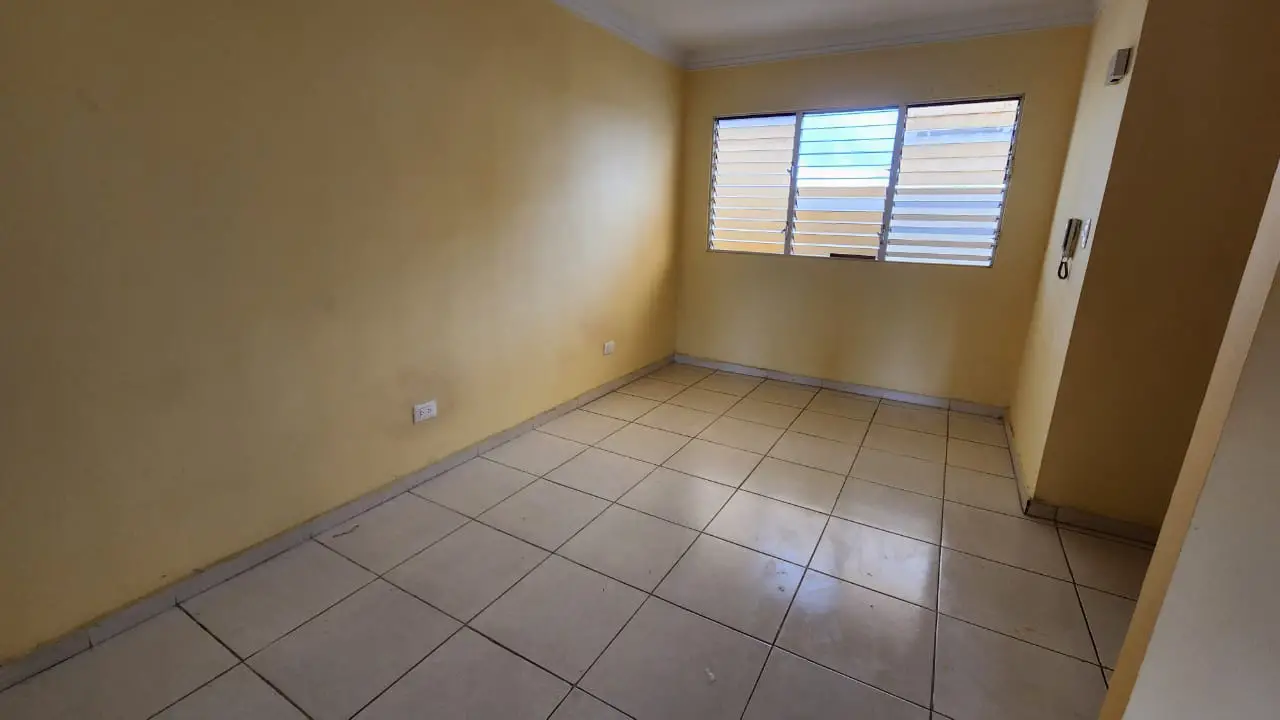 Apartamento en Venta en la Jacobo Majluta 4to Piso Res Proximo al Brav Foto 7243745-4.jpg
