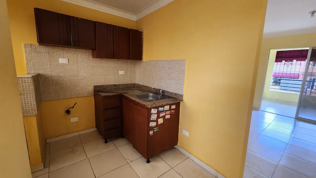 Apartamento en Venta en la Jacobo Majluta 4to Piso Res Proximo al Brav Foto 7243745-5.jpg