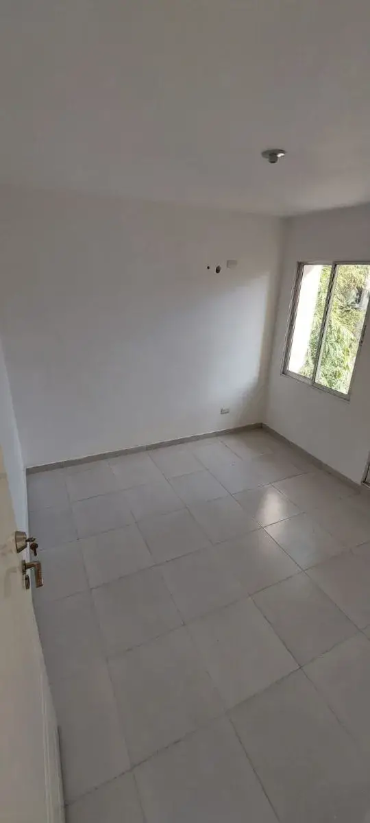 Apartamento en venta en la Jacobo Majluta de 3 habitaciones Foto 7243747-7.jpg