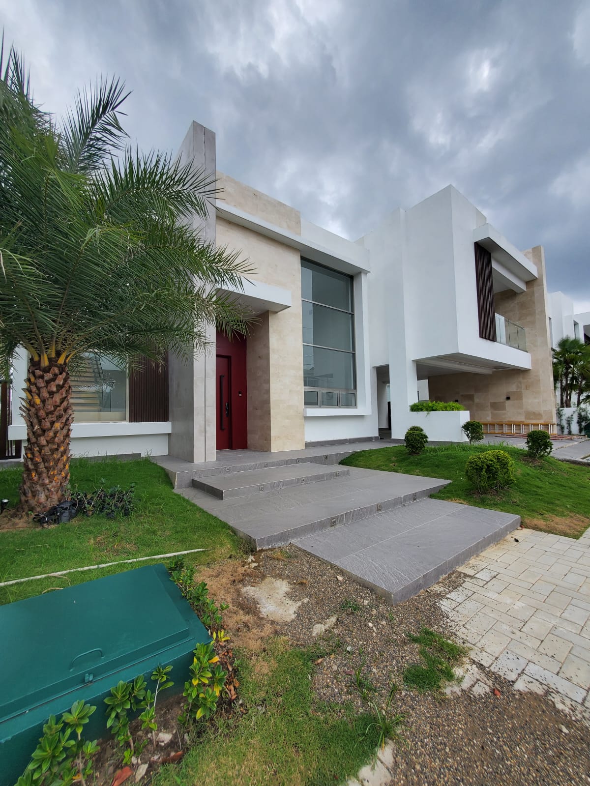 CASA en Venta - majestuoso y amplio hogar ubicado en residencial cerra Foto 7243776-3.jpg