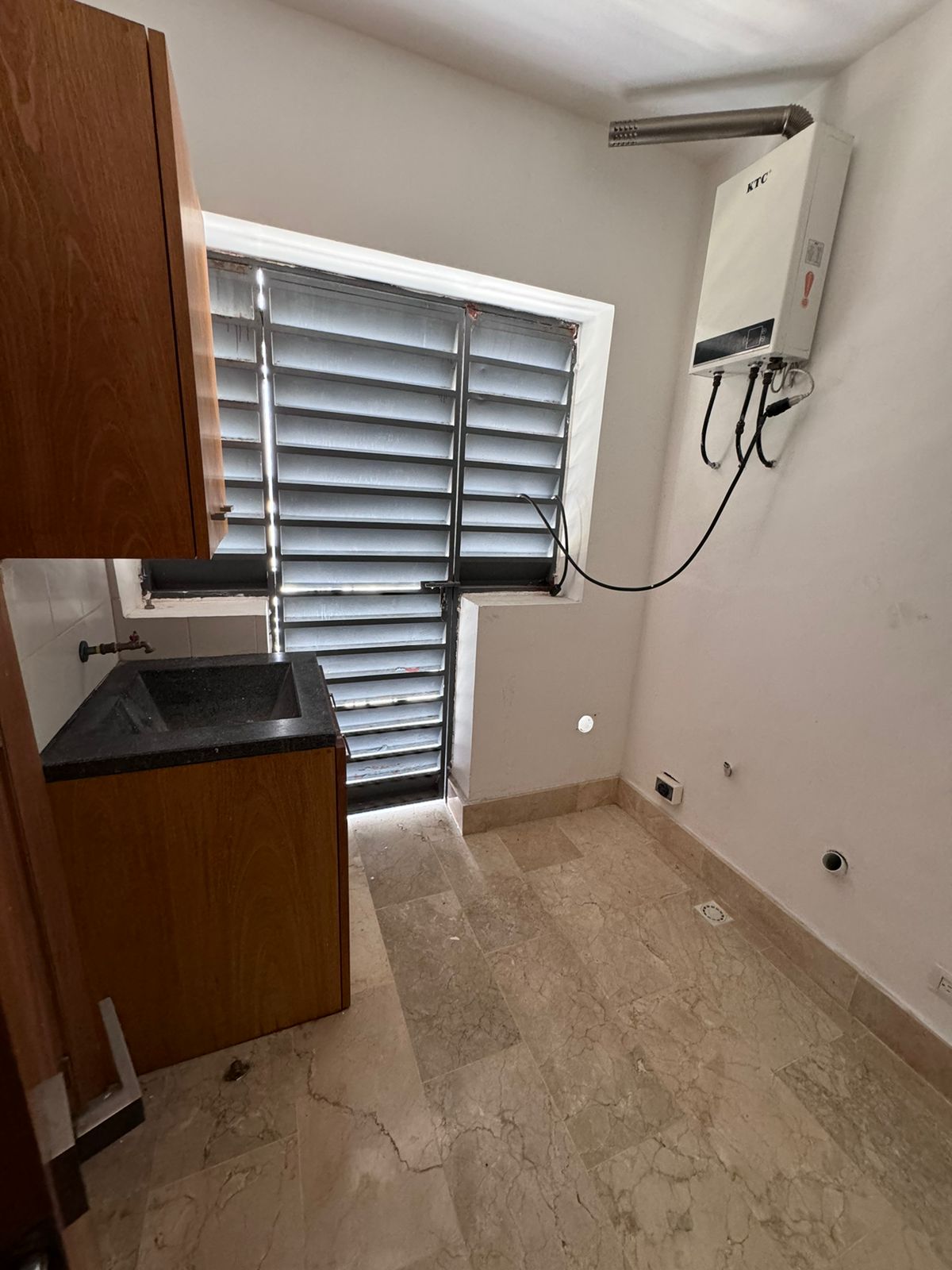 Hermoso Penthouse en Renta próximo Autopista Duarte Foto 7243782-11.jpg