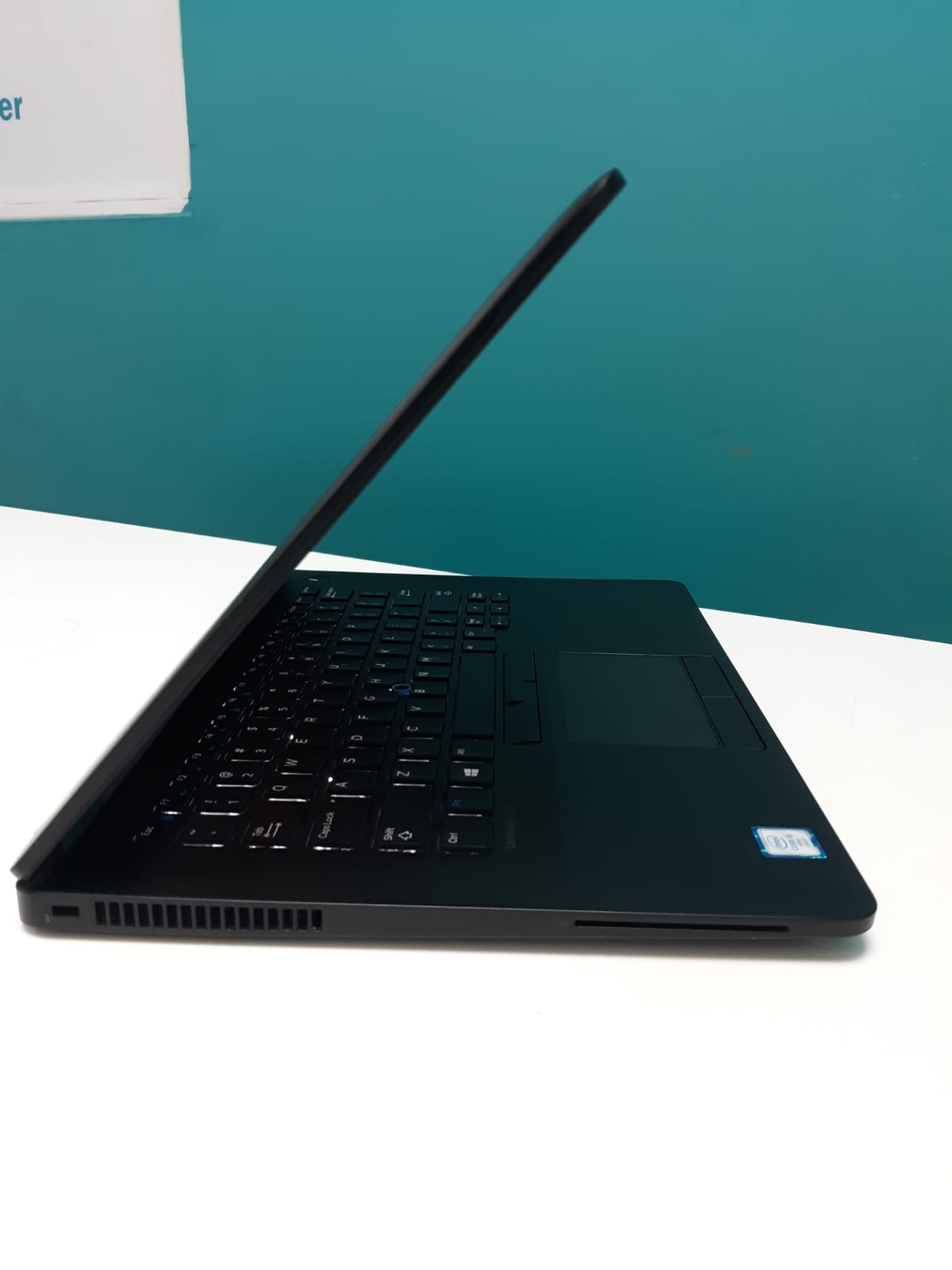 Laptop Dell Latitude E7470/ 6th Gen Intel Core i5 / 8GB DDR4 / 128GB S Foto 7243911-3.jpg