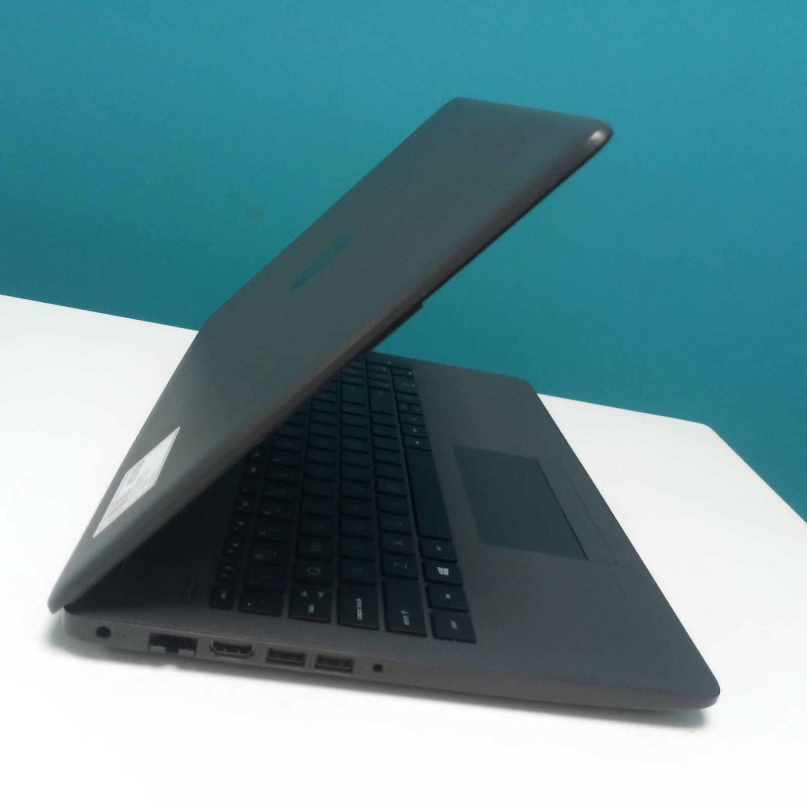 Laptop HP 255 G7 Notebook PC / 7th Gen AMD A6-9225 / 8GB DDR4 / 256GB  Foto 7243913-4.jpg