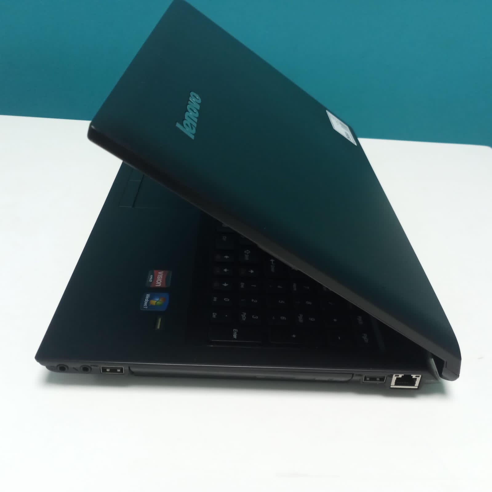 Laptop Lenovo B575 / 6th Gen AMD E-450/ 4GB DDR3 / 128GB SSD Foto 7243920-4.jpg