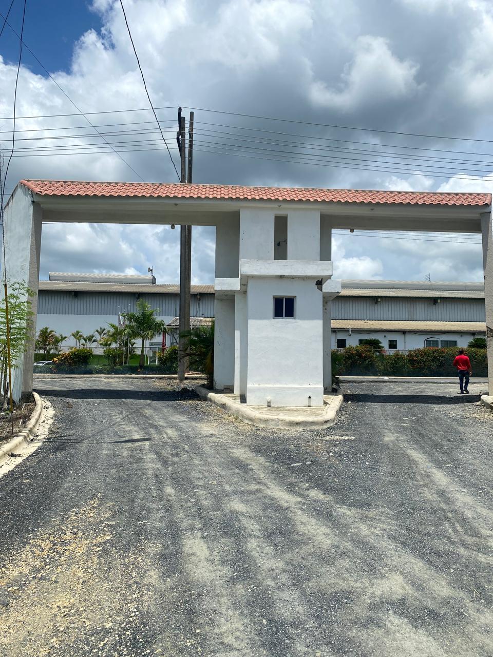 solar de 270 m2 paga el inicial y comienza a construir Foto 7243937-3.jpg