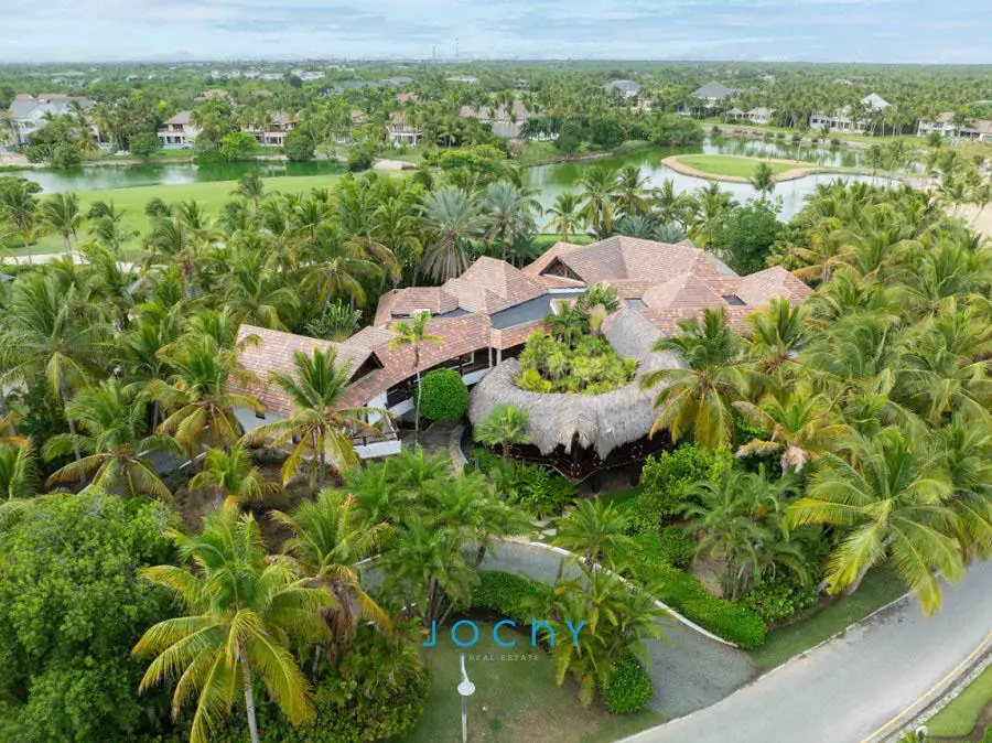 Jochy Real Estate vende villa en PuntaCana Resort  Club R.D Foto 7243940-15.jpg