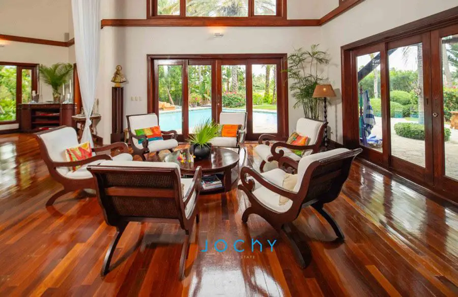 Jochy Real Estate vende villa en PuntaCana Resort  Club R.D Foto 7243940-2.jpg