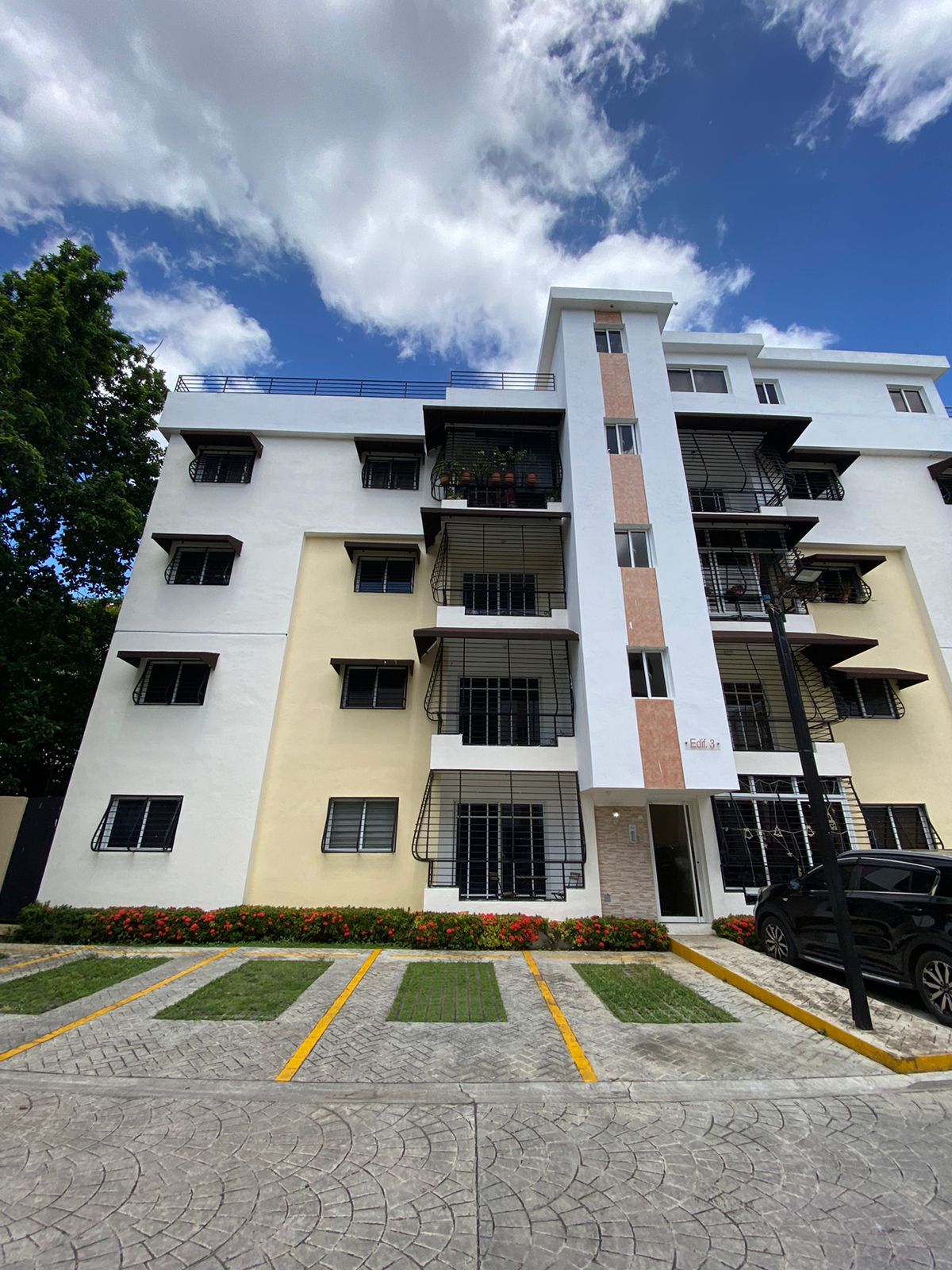 RD5500000 Vendo apartamento en tercer nivel en sector Vista Hermosa  T Foto 7243957-11.jpg