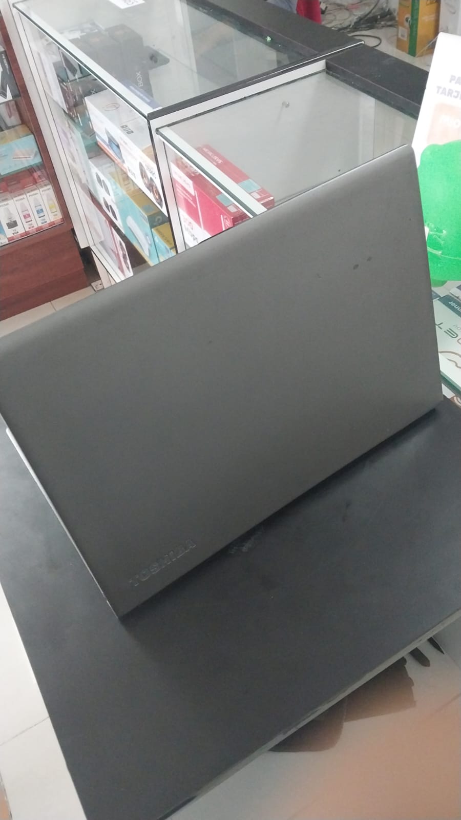 Laptop Toshiba Tecra Z40A Foto 7244051-2.jpg