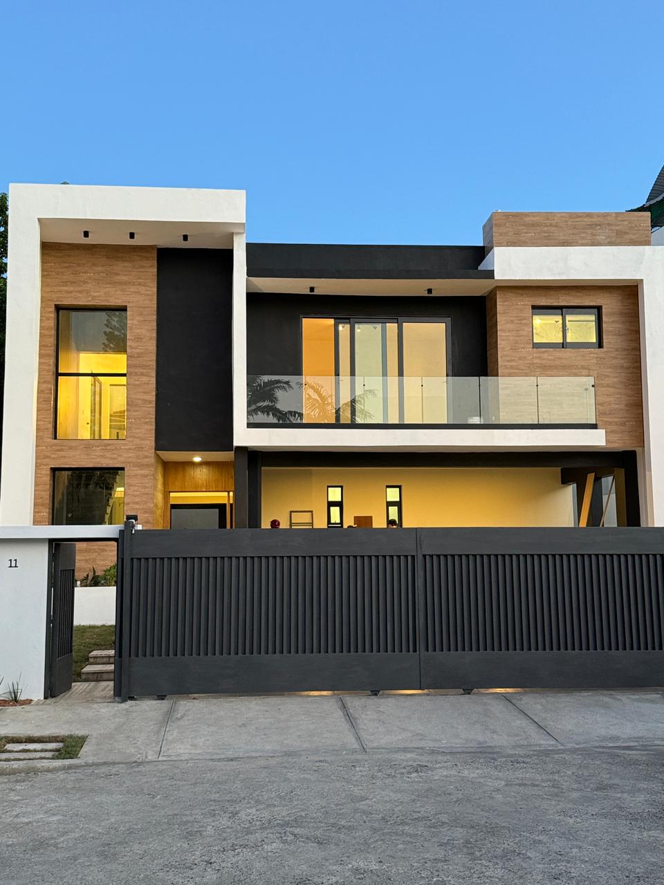 Casa de Lujo en Venta en Cerro Hermoso Santiago - 2 Niveles Piscina y  Foto 7244063-1.jpg