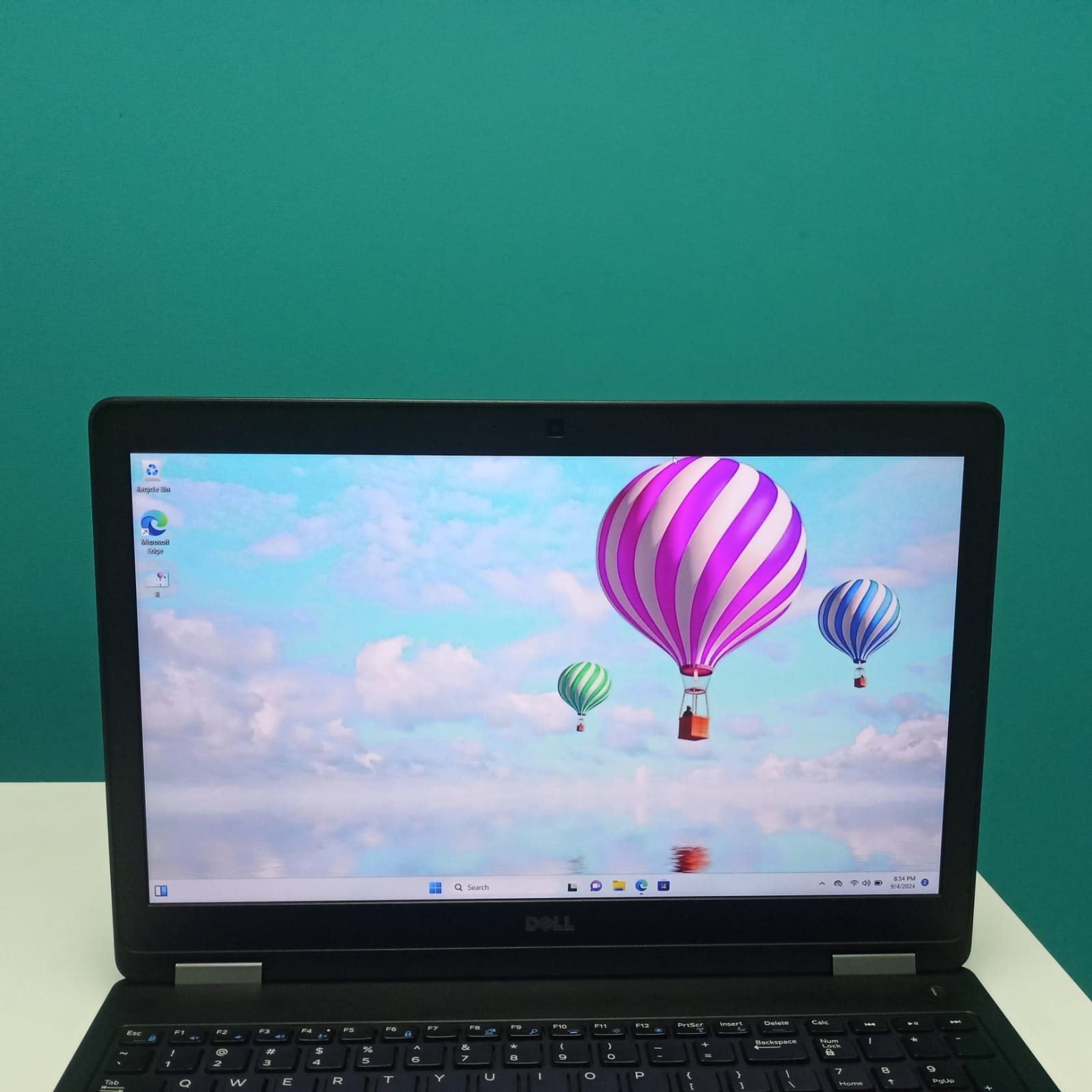 Laptop Dell Latitude E5570 / 6th Gen Intel Core i5 / 8GB DDR4 / 128GB  Foto 7244107-2.jpg