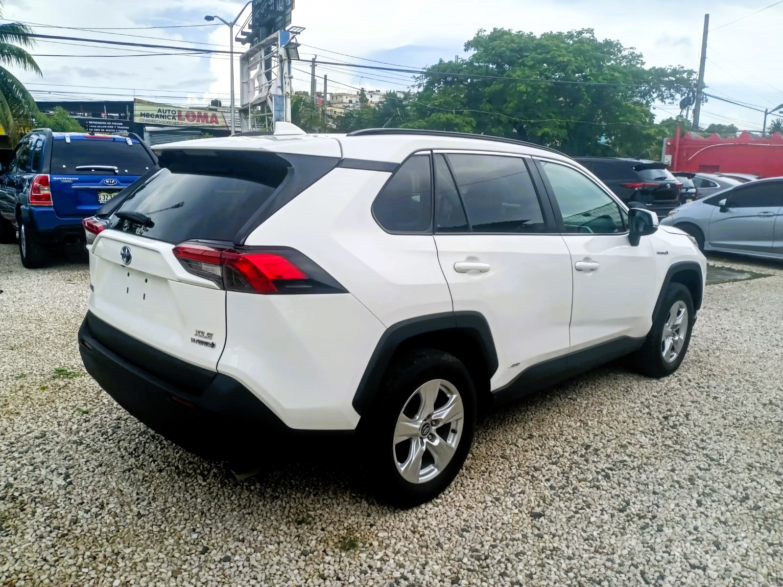 TOYOTA RAV4 XLE HYBRIDA 2020 CLEAN CARFAX  Foto 7244119-2.jpg