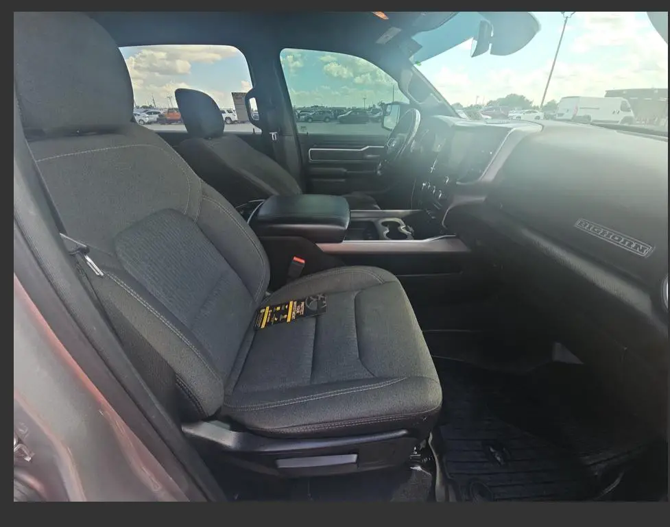 Dodge Ram 1500 - 2019 Foto 7244161-10.jpg