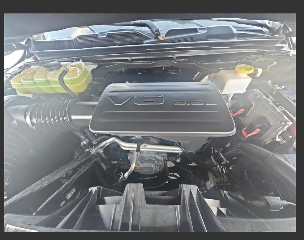 Dodge Ram 1500 - 2019 Foto 7244161-3.jpg