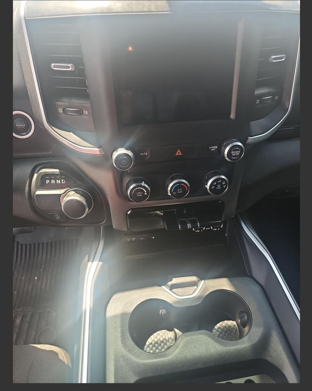 Dodge Ram 1500 - 2019 Foto 7244161-5.jpg