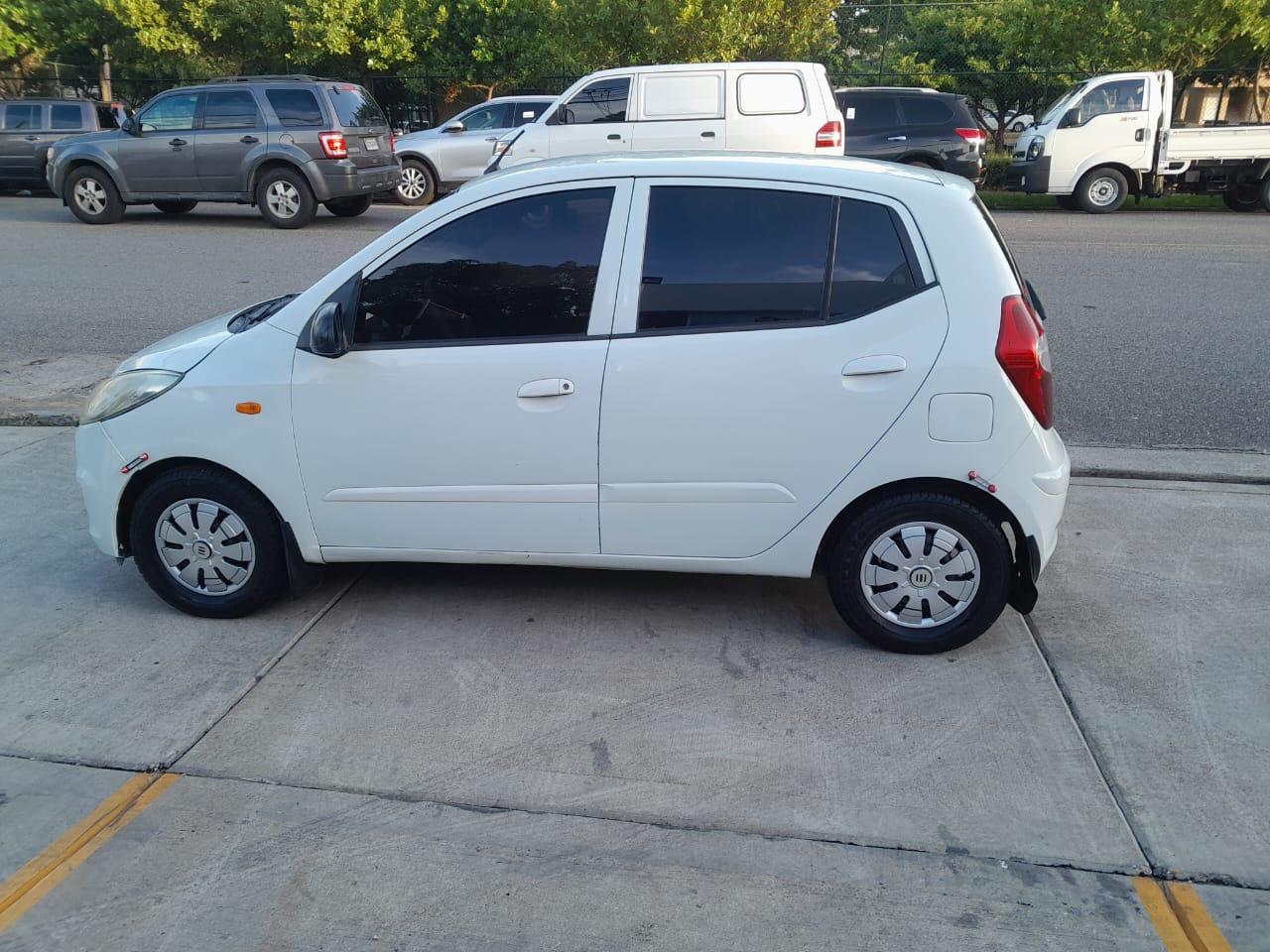 Hyundai i 10 2012 Foto 7244171-1.jpg