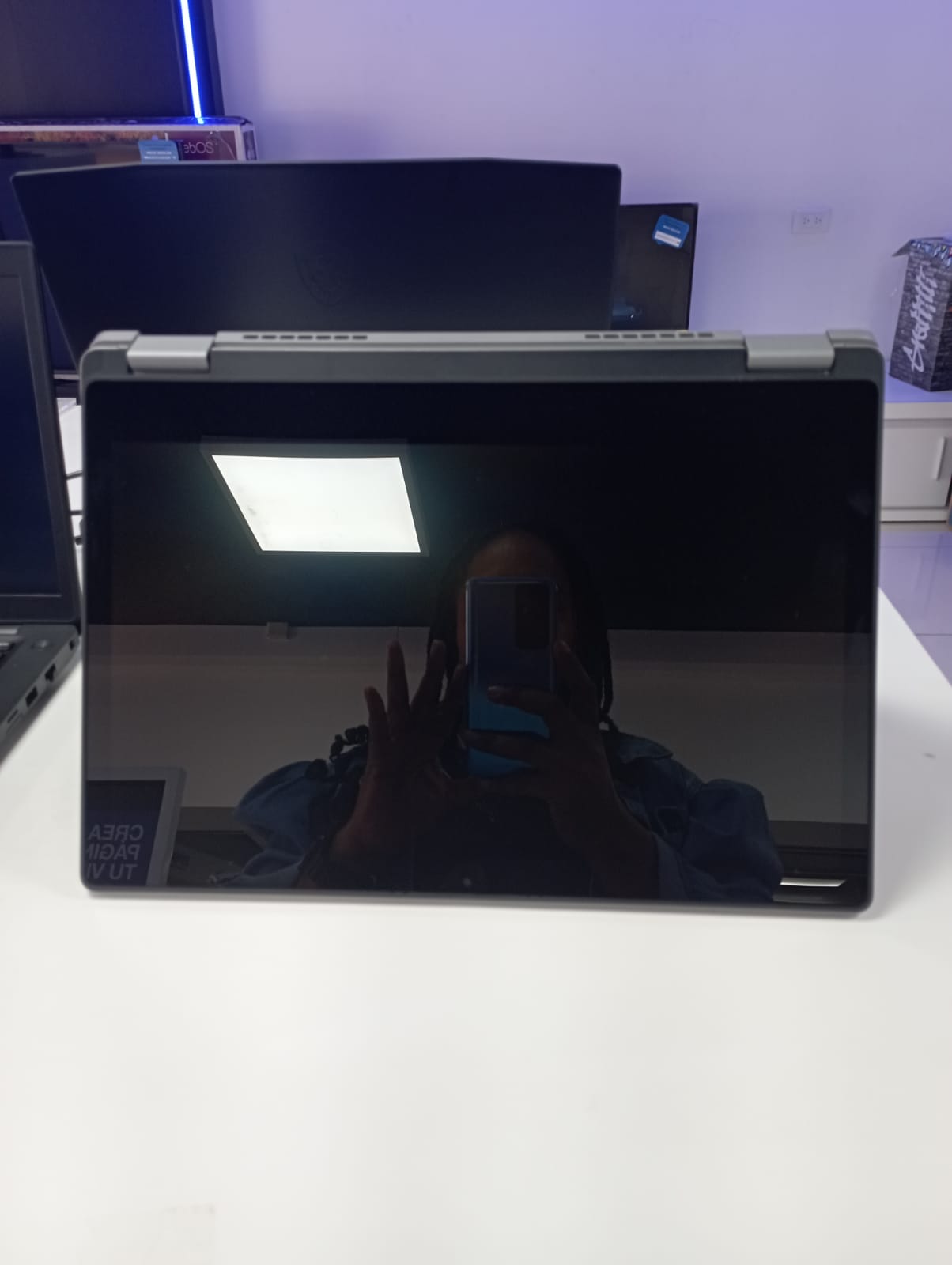 Laptop Dell Latitude 3310 2 en 1 i3-8th 4gb 128 gb Foto 7244204-2.jpg