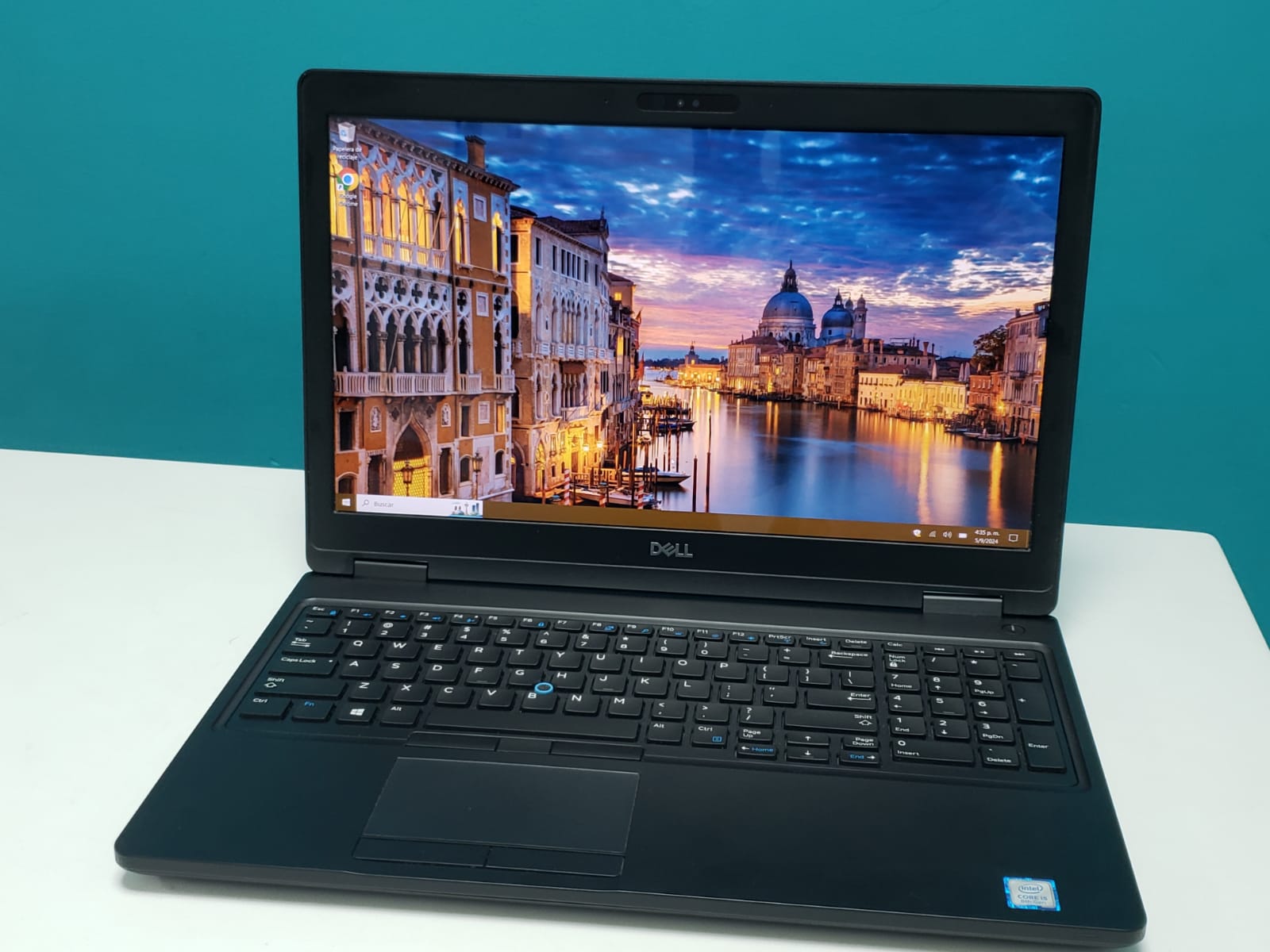 Laptop Dell Latitude 5590 touch/ 8th Gen Intel  Core i5 / 16GB DDR4 /  Foto 7244211-2.jpg