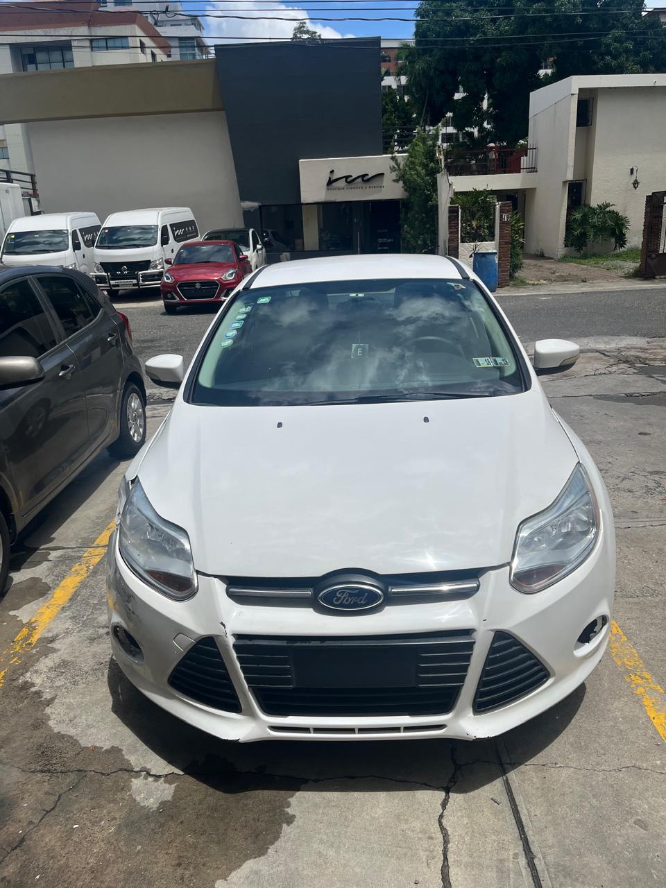 Ford Focus 2014 Foto 7244232-2.jpg