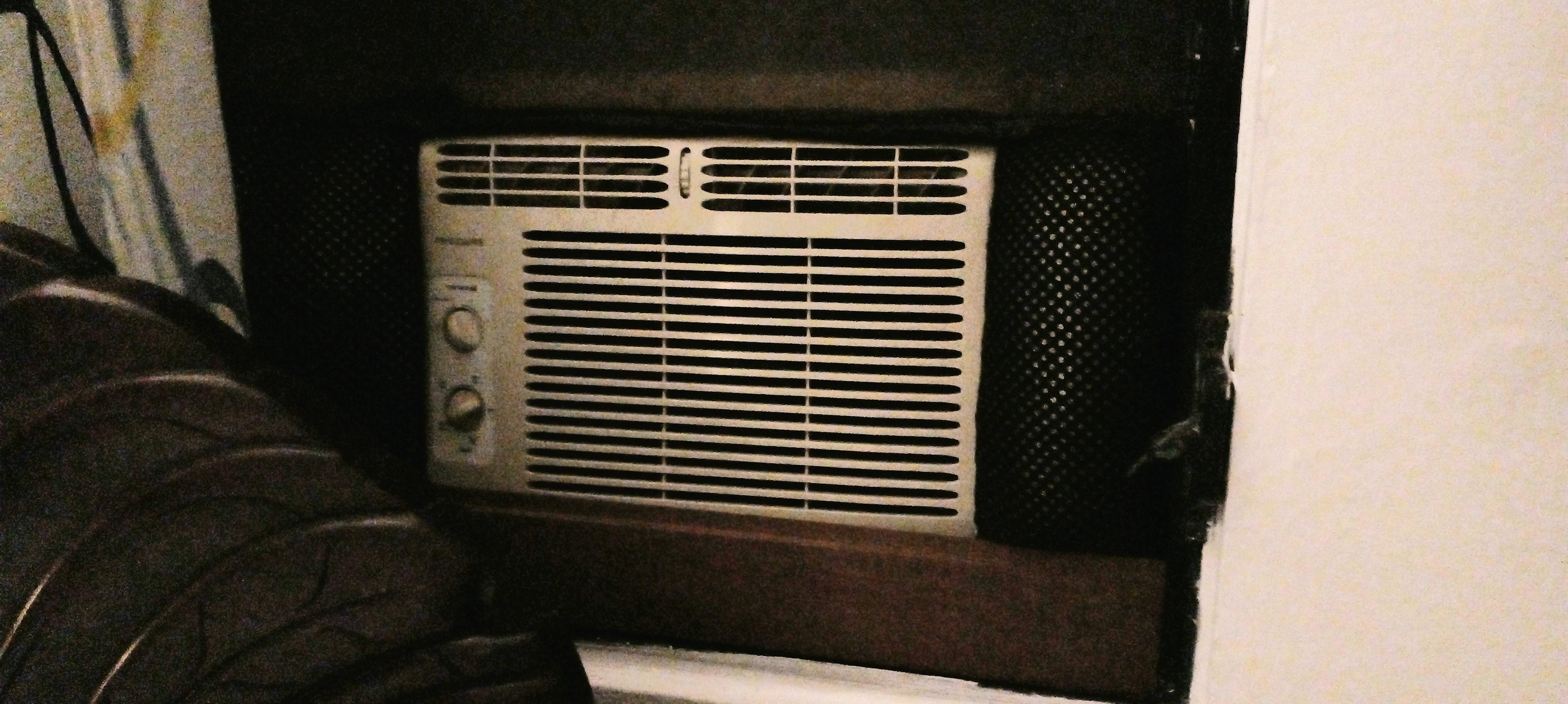 Aire FRIGIDAIRE 5BTU Foto 7244242-4.jpg