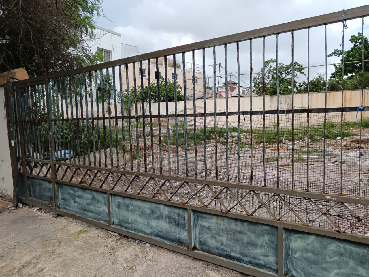 VENDO SOLAR CON ANTEPROYECTO APROBADO EN LOS RESTAURADORES SANTO DOMIN Foto 7244324-2.jpg
