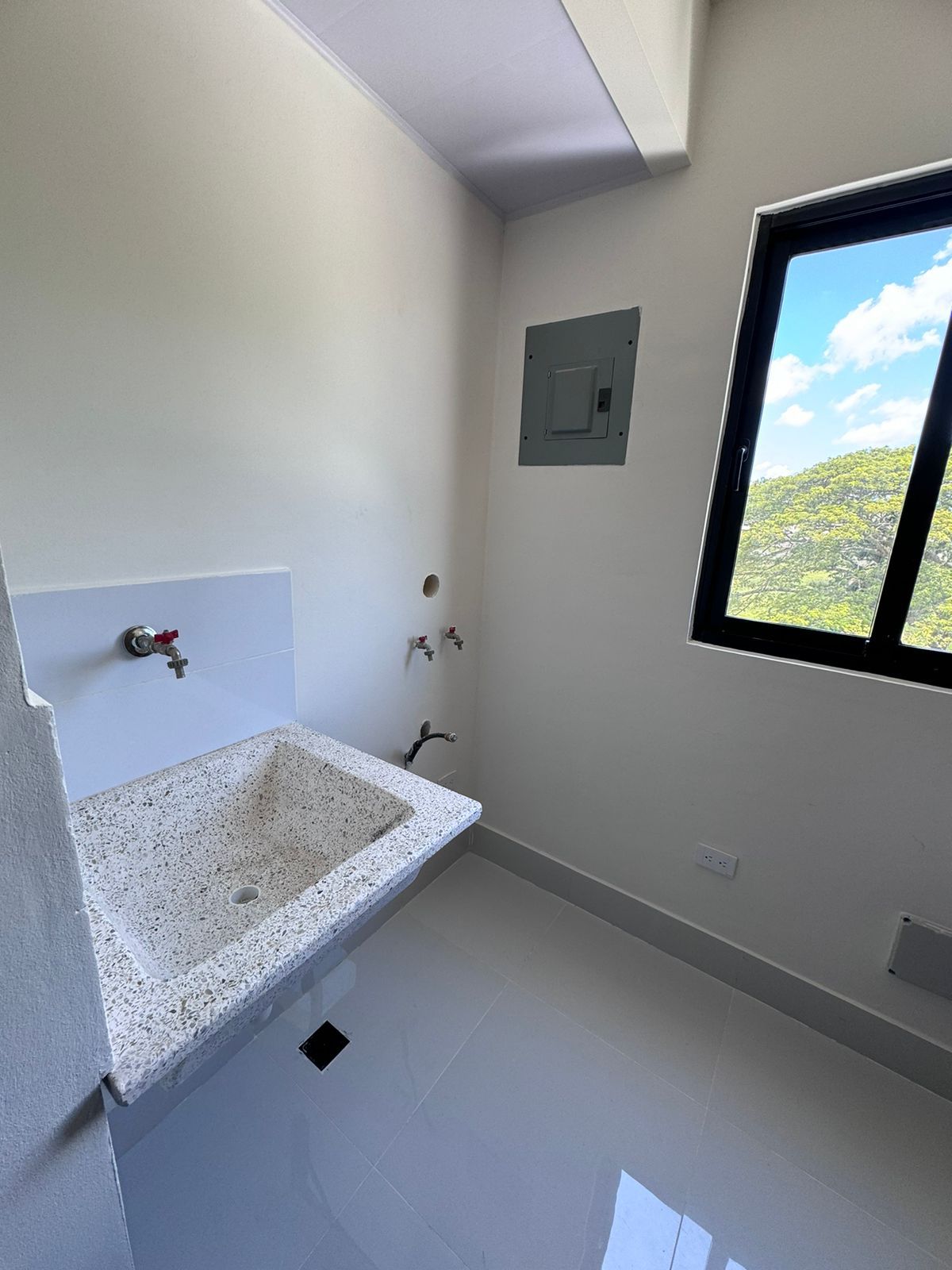 Apartamento Residencial Cerrado con Vista a Montañas y Piscina - 3 Hab Foto 7244449-3.jpg