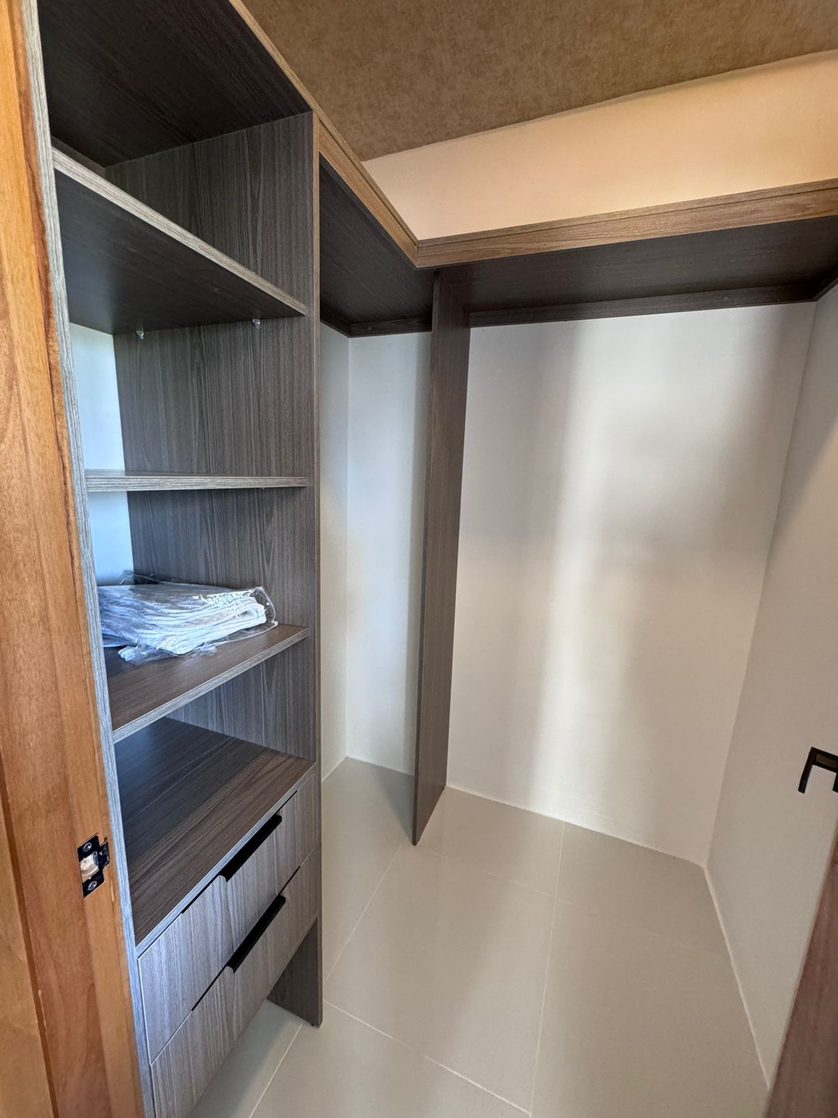Apartamento Residencial Cerrado con Vista a Montañas y Piscina - 3 Hab Foto 7244449-5.jpg