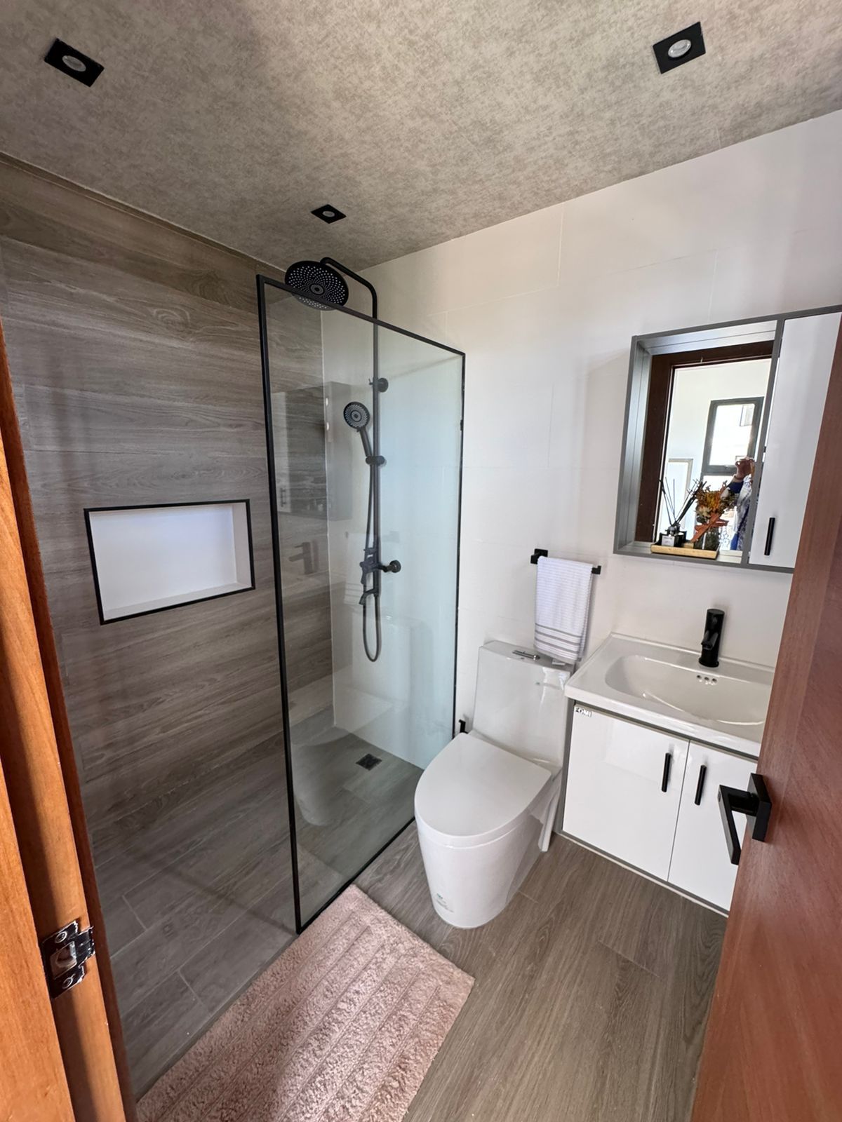 Apartamento Residencial Cerrado con Vista a Montañas y Piscina - 3 Hab Foto 7244449-6.jpg
