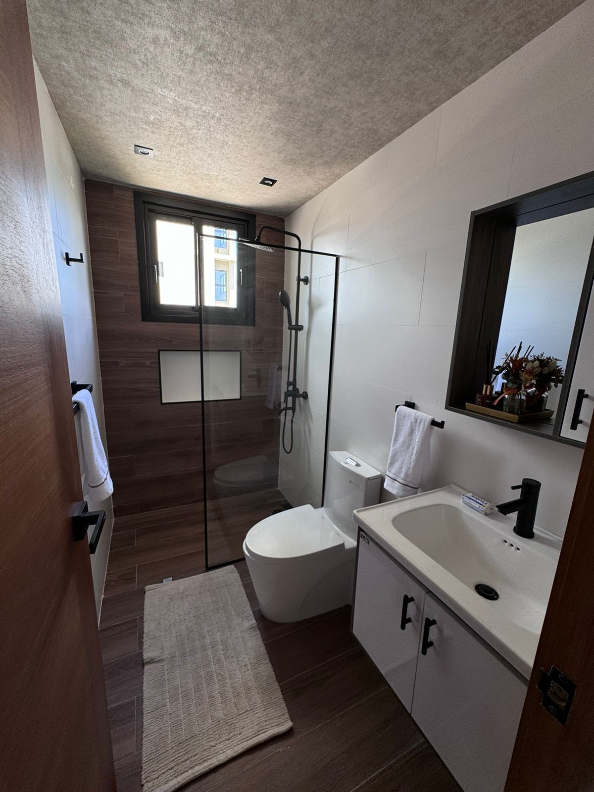 Apartamento Residencial Cerrado con Vista a Montañas y Piscina - 3 Hab Foto 7244449-7.jpg