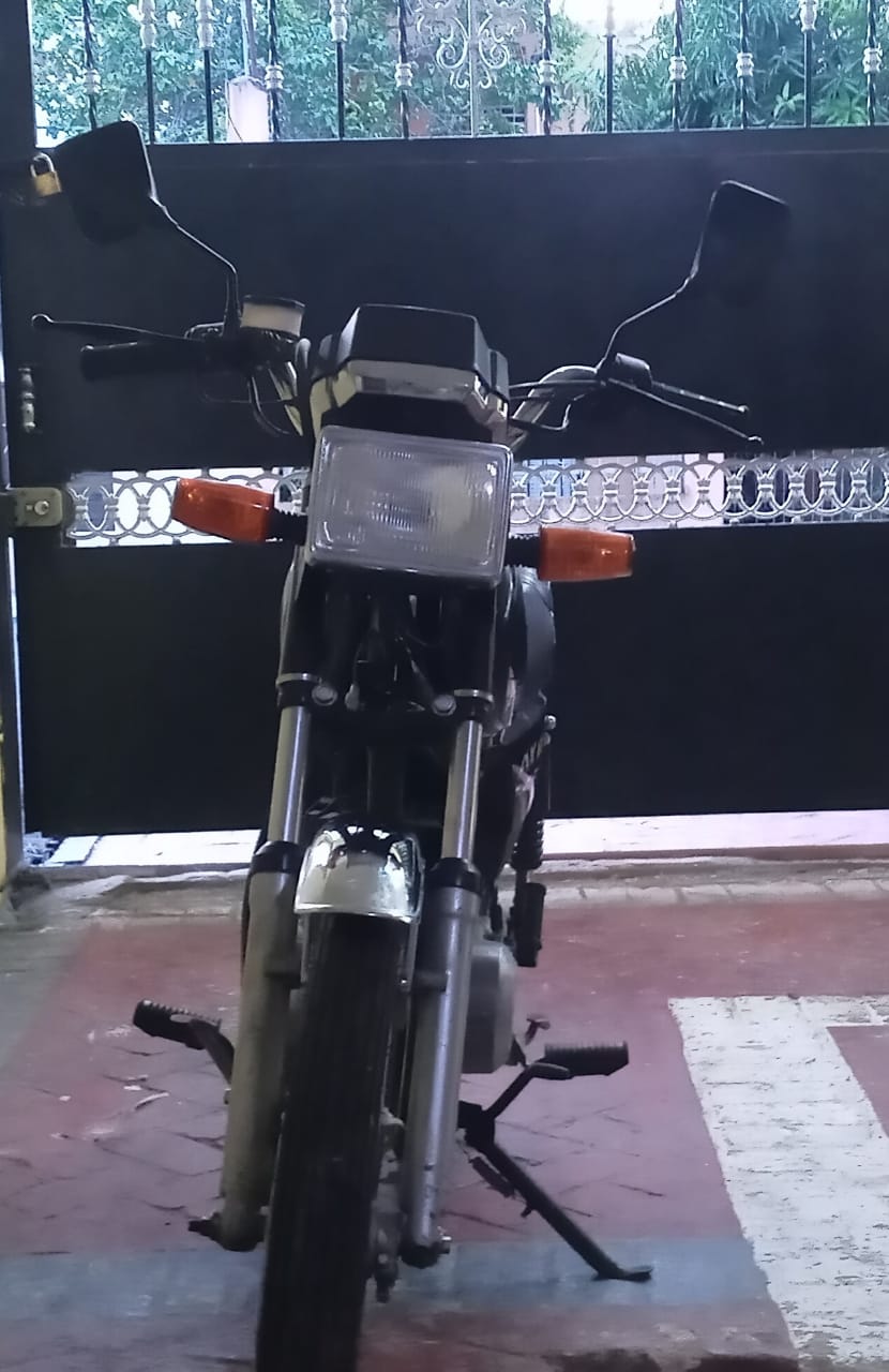 Motocicleta ax 100 Foto 7244524-2.jpg